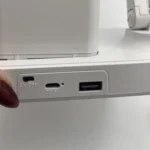 چراغ مطالعه شارژی مدل Q21-6 به همراه ساعت دیجیتال