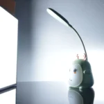 چراغ مطالعه مدل فانتزی شارژی کد CX0016B