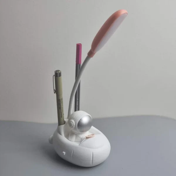 چراغ مطالعه مدل فضانورد کد BY2210A