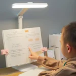 چراغ مطالعه یولومو مدل نگهدارنده ی کتاب کد 1227