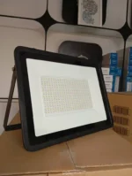 پروژکتور 200 وات پارسه شید مدل ژوپیتر | IP65 - رنگ نور مهتابی - Image 3